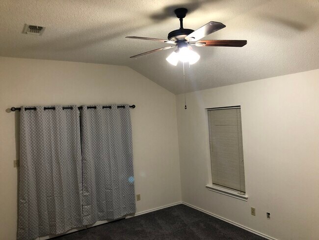 Building Photo - 10629 Holly Grove Dr