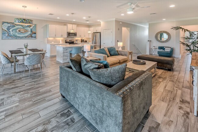 Building Photo - 6960 Avalon Cir