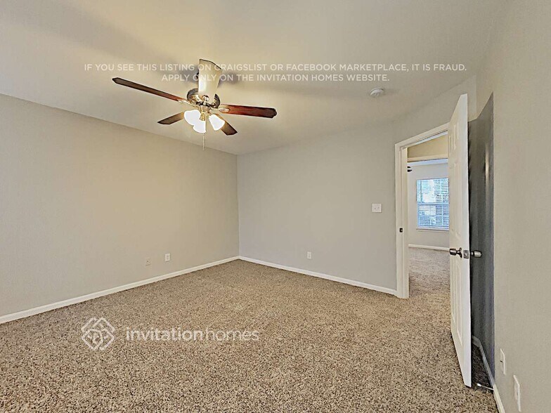 Building Photo - 12122 Stewarts Crossing Dr