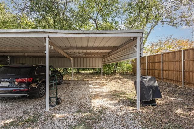 Building Photo - 2112 McMillan Ave