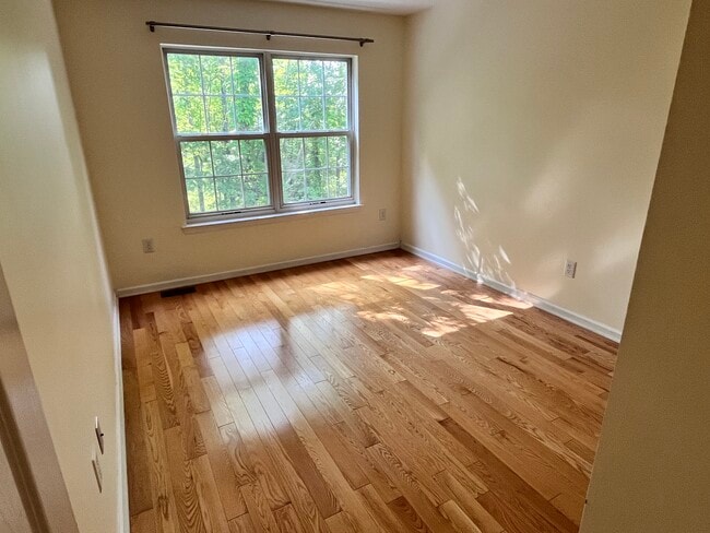 Building Photo - 808 Pebble Creek Ct