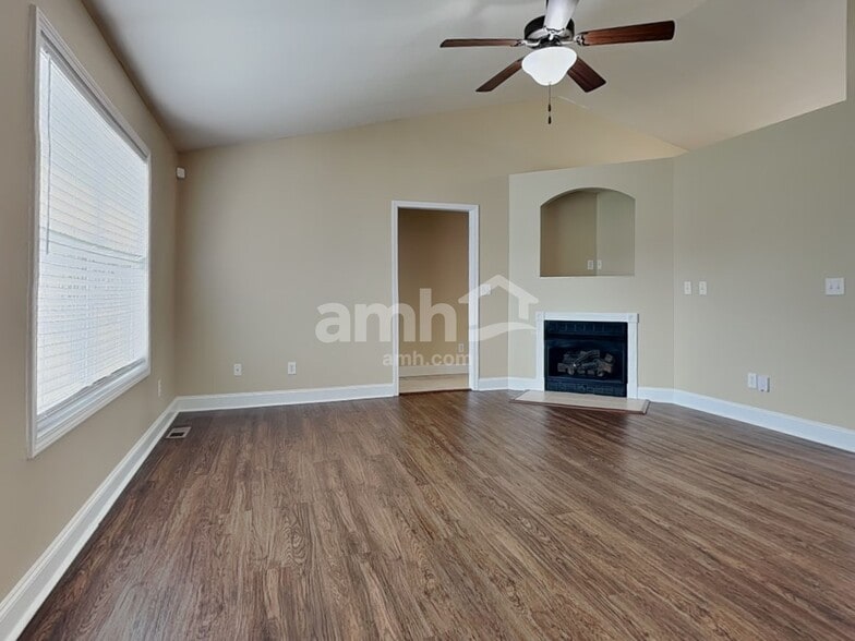 Building Photo - 4114 Oakstone Ln
