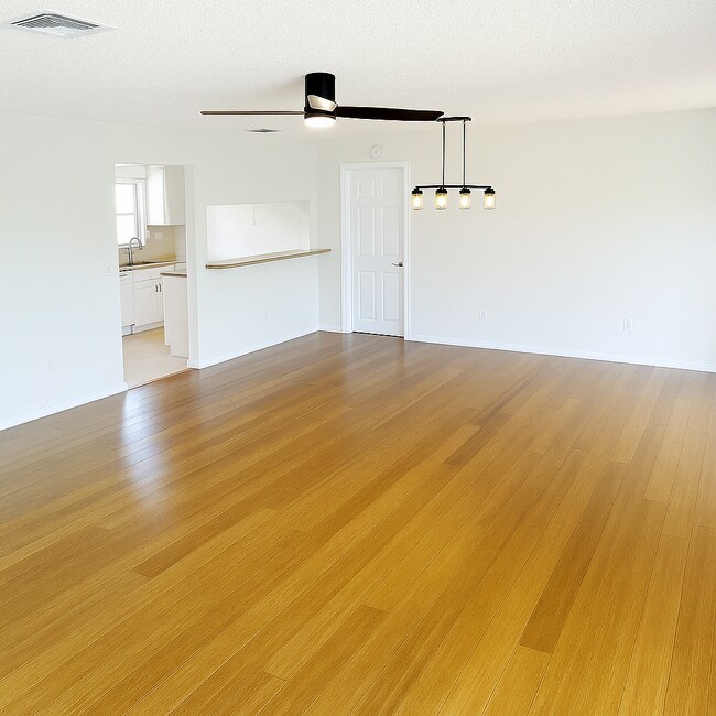 Building Photo - 4289 Island Cir