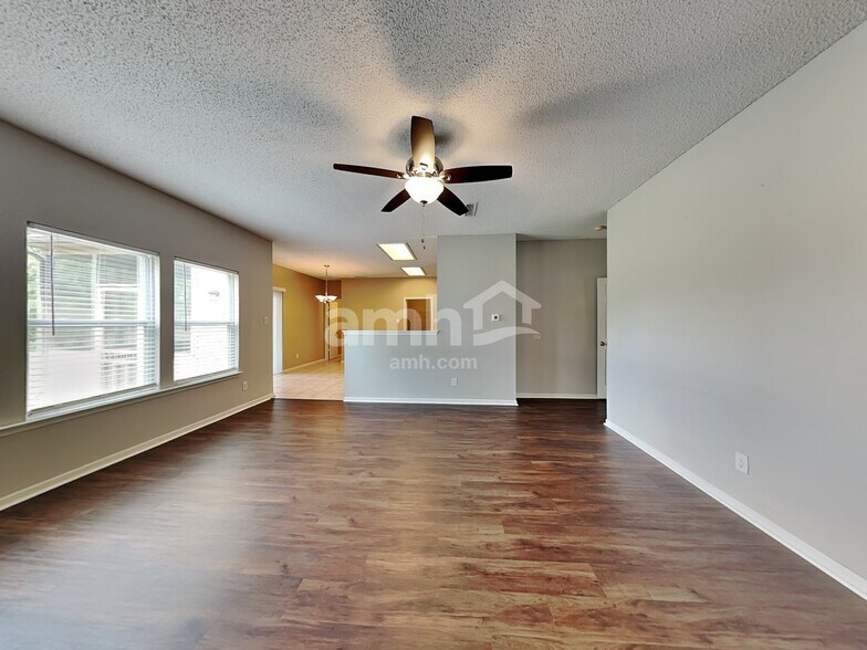 Building Photo - 14444 Orange Blossom Trl