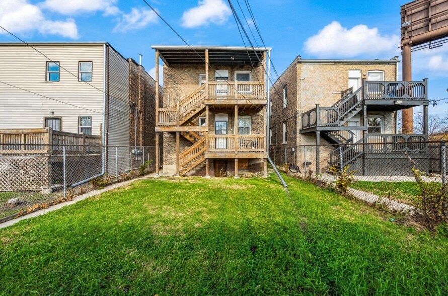 Building Photo - 3417 W Harrison St