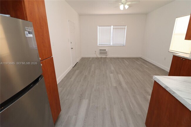 Building Photo - 835 83rd St