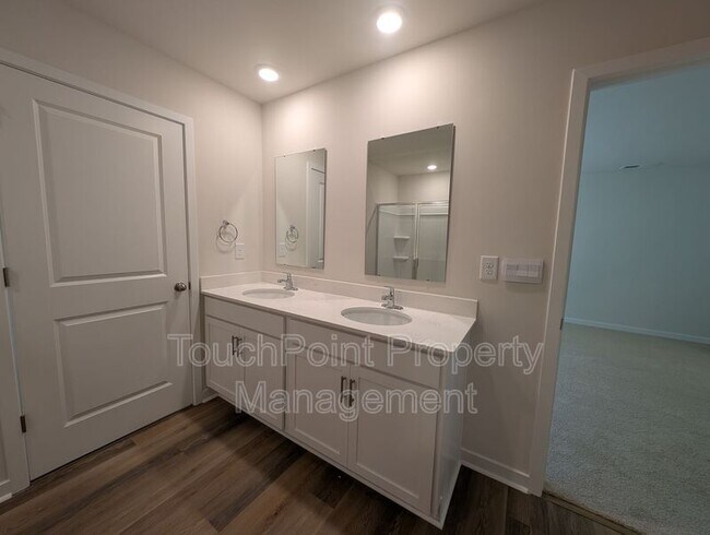 Building Photo - 3433 Austin Duncan Dr