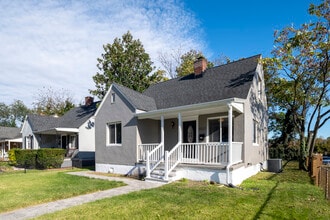 Building Photo - 4621 Greenhill Ave