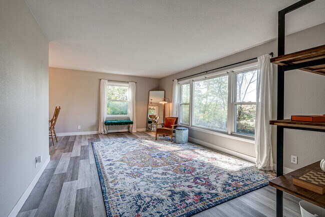 Building Photo - 2601 Baugh Rd