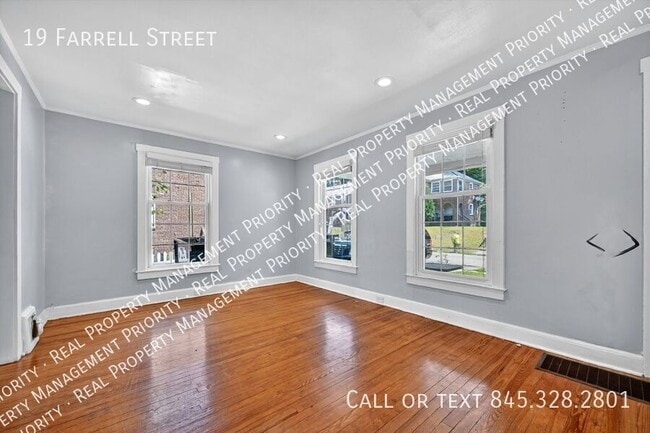Building Photo - 19 Farrell St