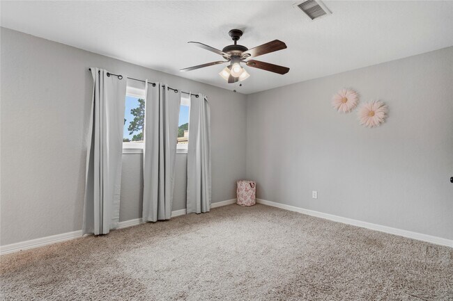 Building Photo - 2938 Camelot Ln