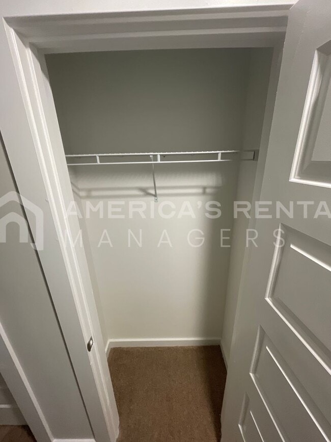Building Photo - Home for Rent in Oak Grove, AL!!! Available to View with 48 Hour Notice!!!