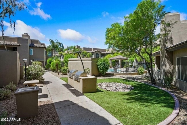 Building Photo - ADORABLE SCOTTSDALE CONDO!