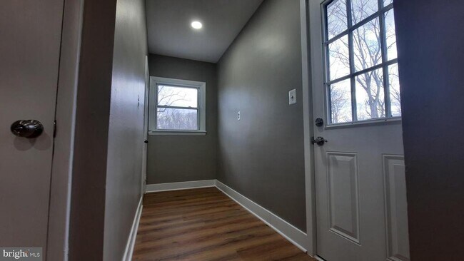 Building Photo - 373 Bowman Rd