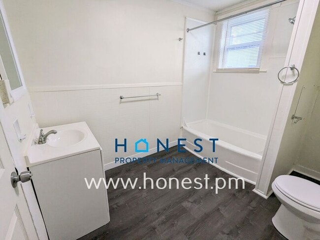 Building Photo - 30 Sewall St