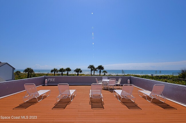 Building Photo - 1000 Ocean Park Ln