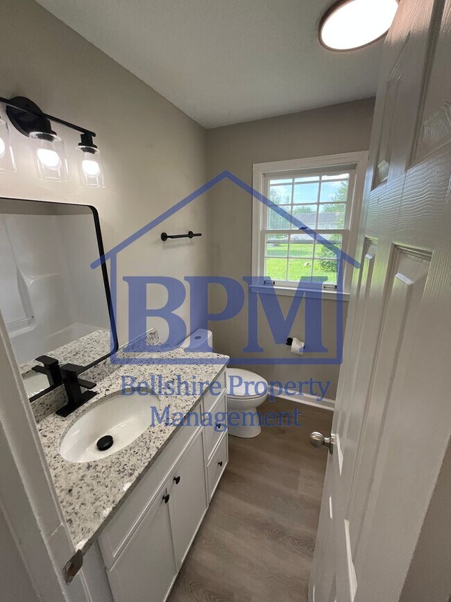 Building Photo - Completely Renovated 3 Bed, 2 Bath Home in...