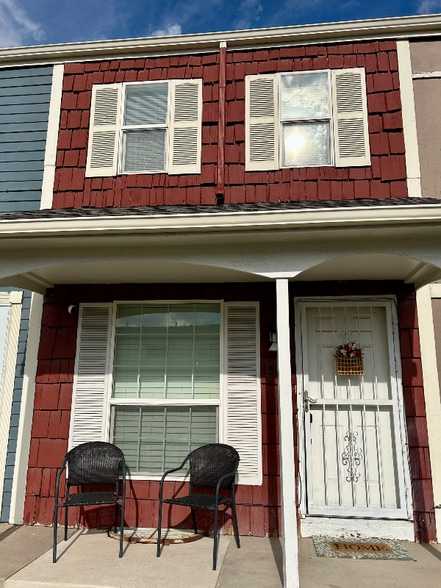 Building Photo - 15815 E 13th Pl