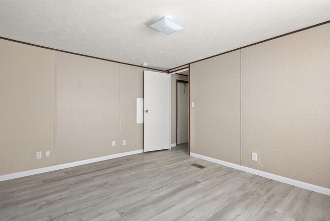 Building Photo - 4005 Colorado Ave