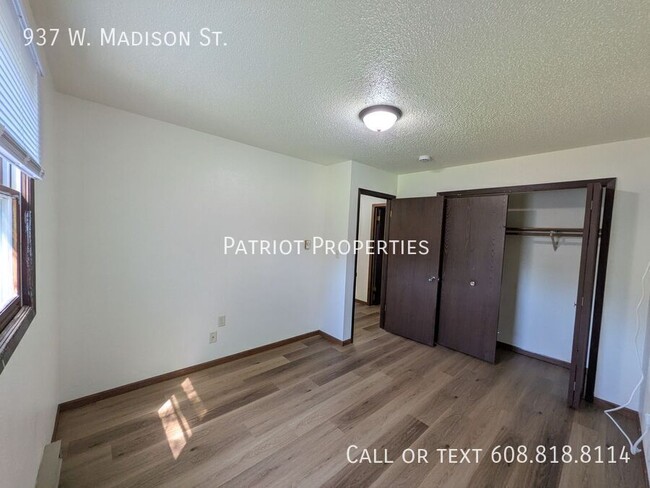 Building Photo - 937 W Madison St
