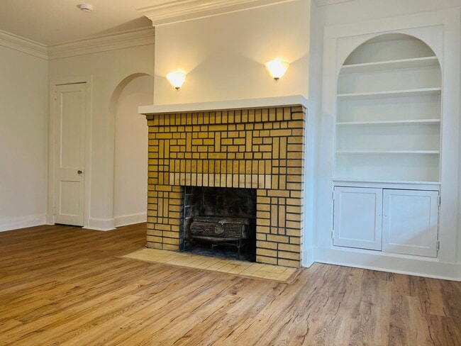 Building Photo - 510 Alford St