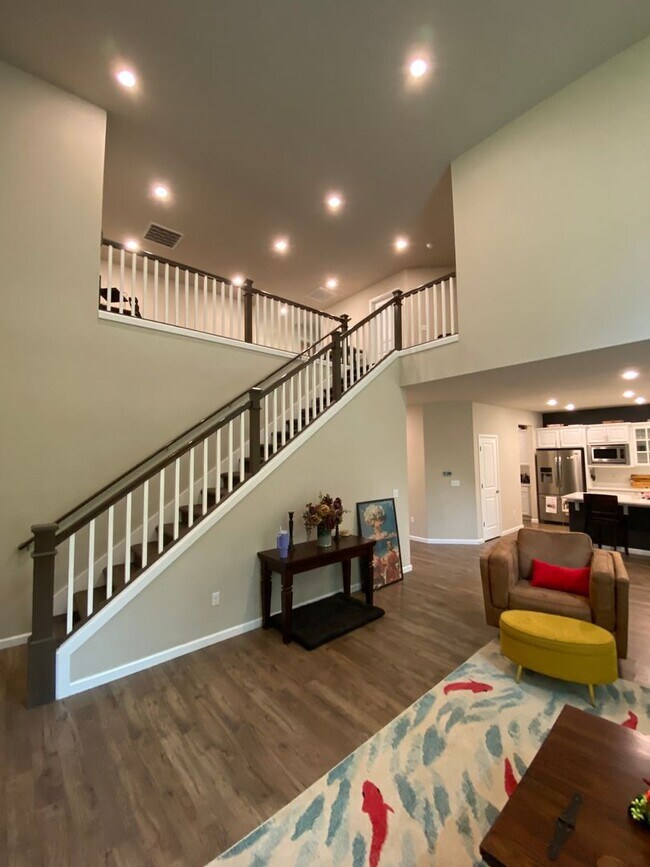 Building Photo - 4bd/3ba House in Tehaleh