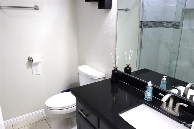 Building Photo - 11 West St