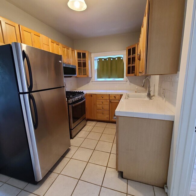 Building Photo - Diamond Duplex