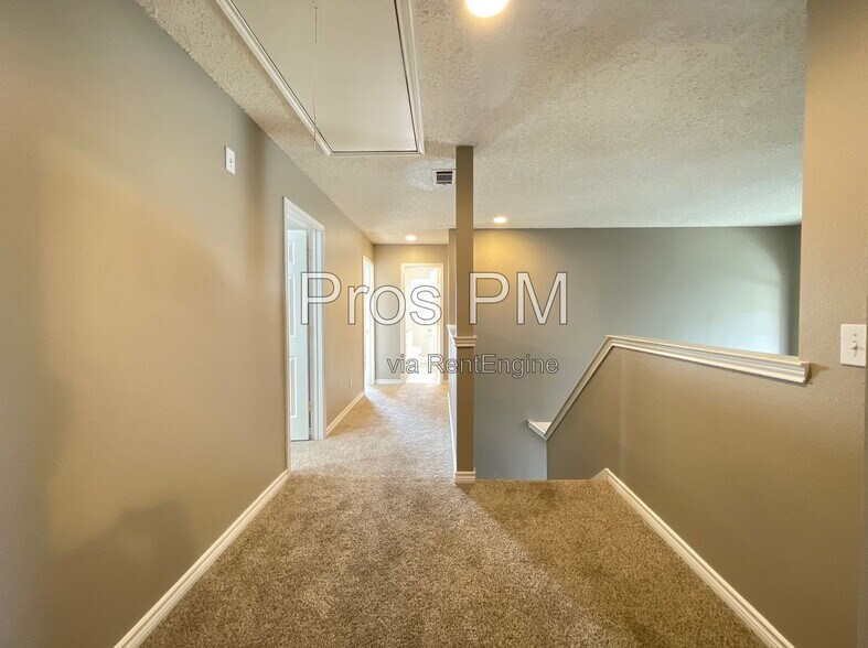 Building Photo - 8100 Waimea St