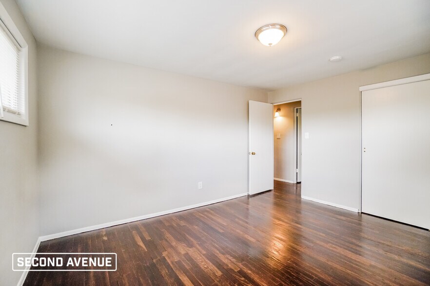 Building Photo - 642 Garden City Dr