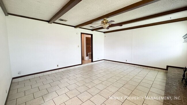 Building Photo - 5603 Amherst St