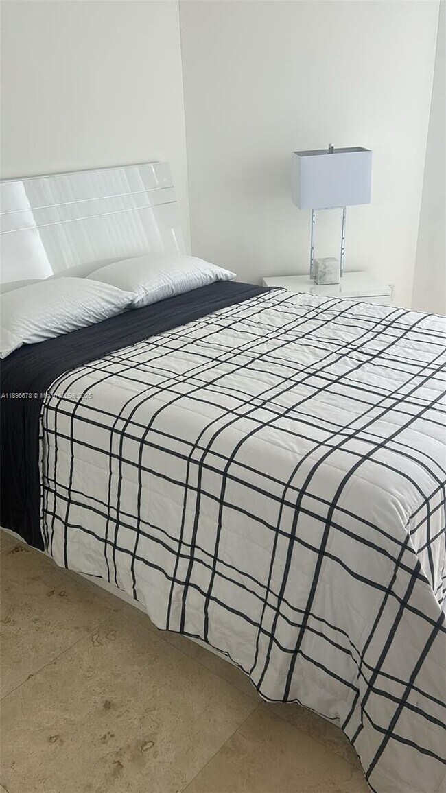 Building Photo - 6365 Collins Ave