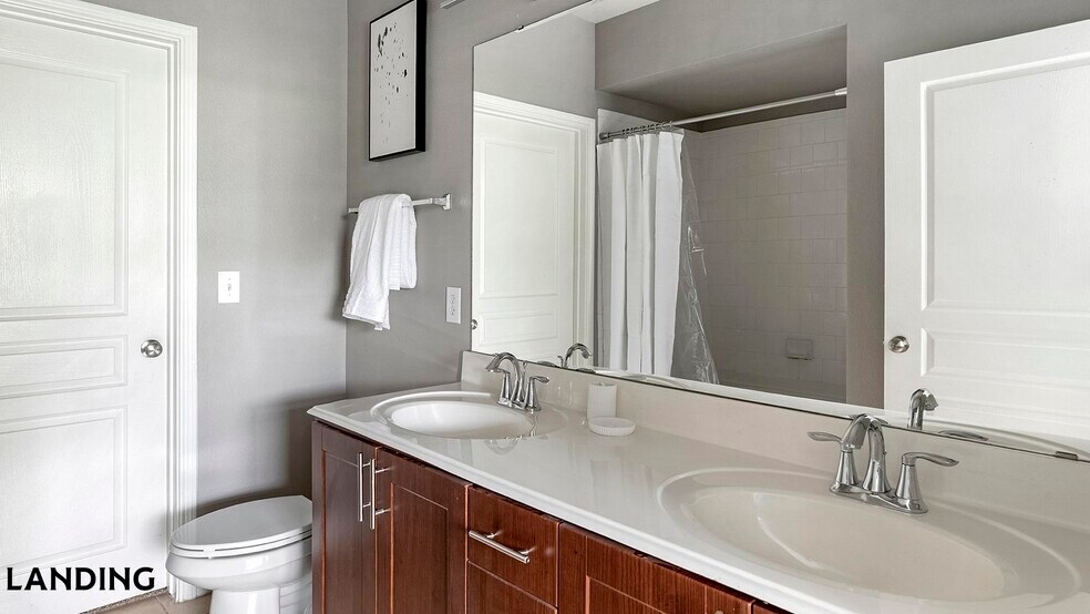 Building Photo - 15777 Quorum Dr