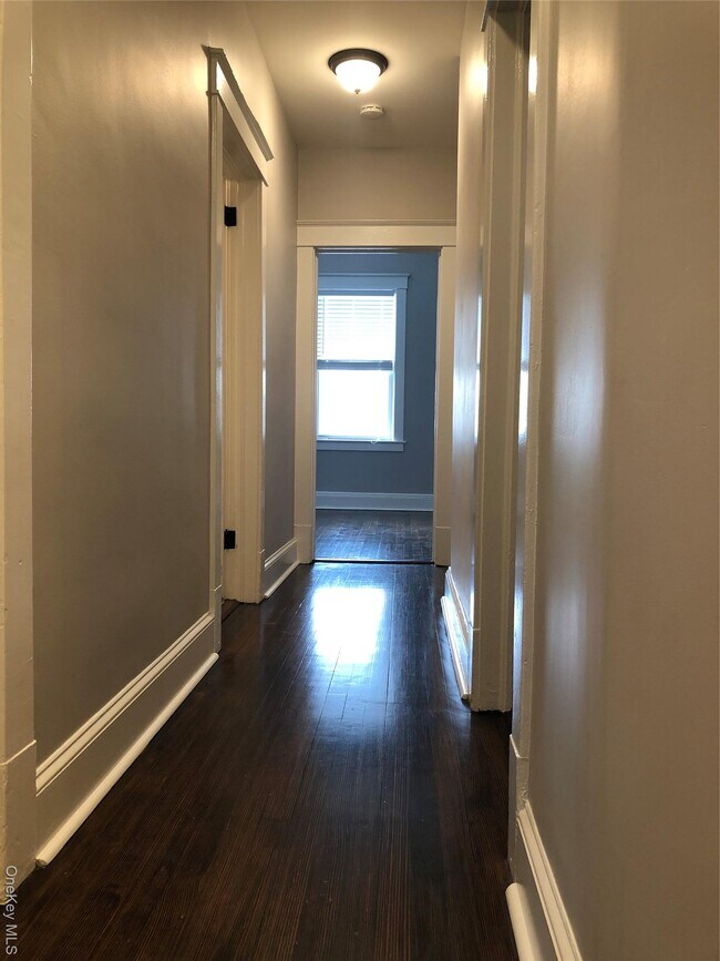 Building Photo - 40 Main St