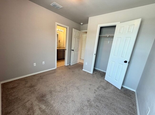 Building Photo - Corner Unit Townhome with 3 Bedrooms, Garage & Private Yard