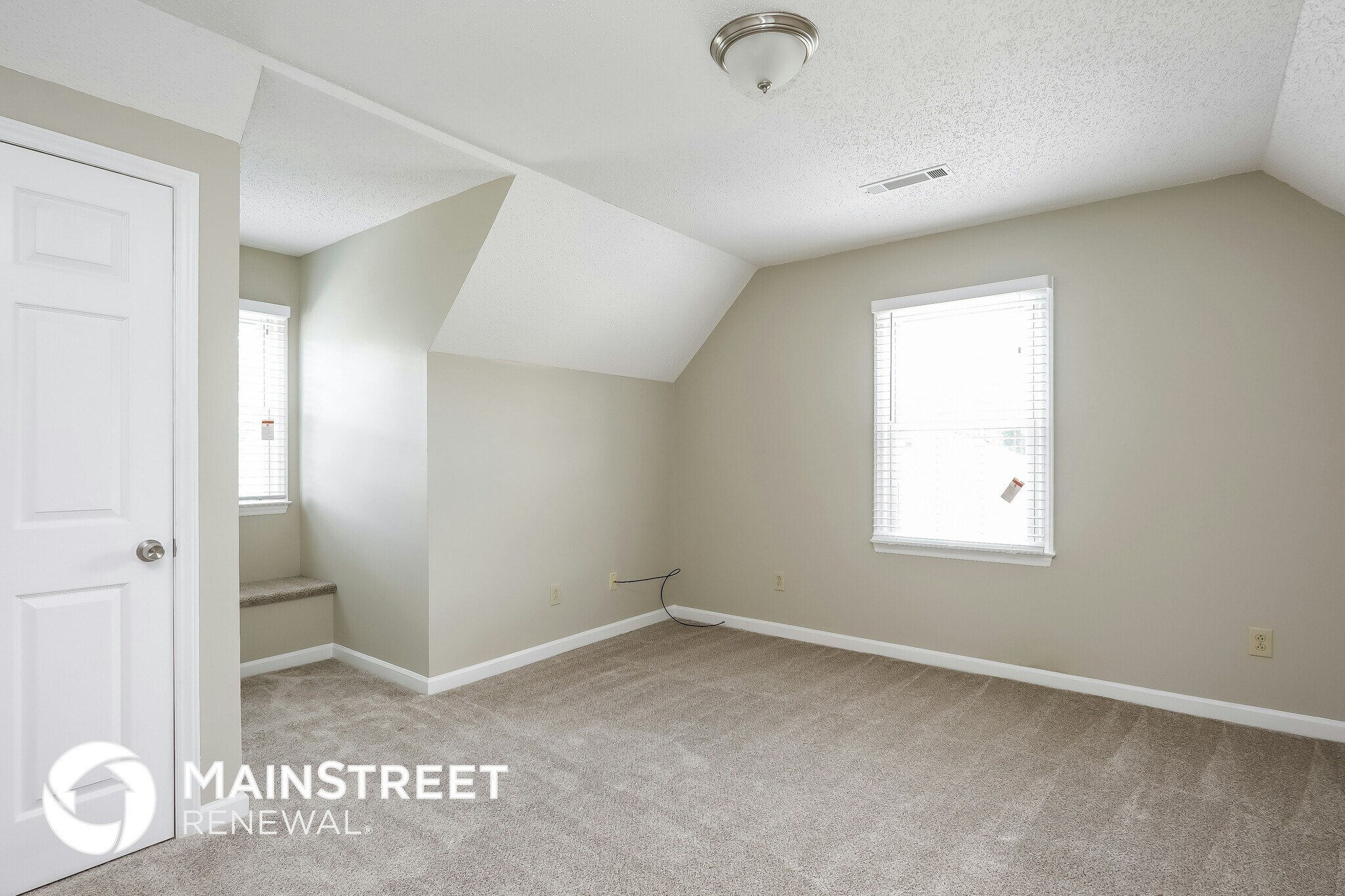 Building Photo - 331 Brookside Ct