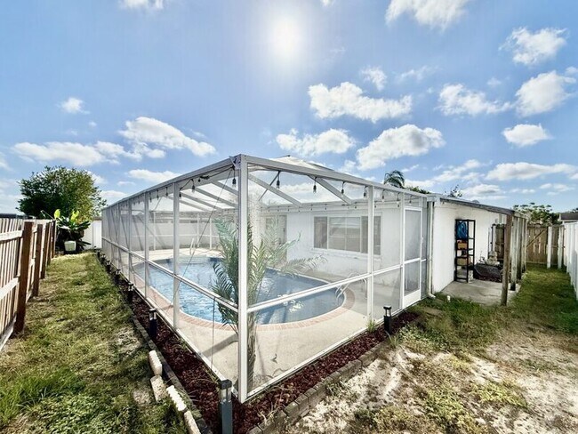 Building Photo - 3411 Cincinnati Dr