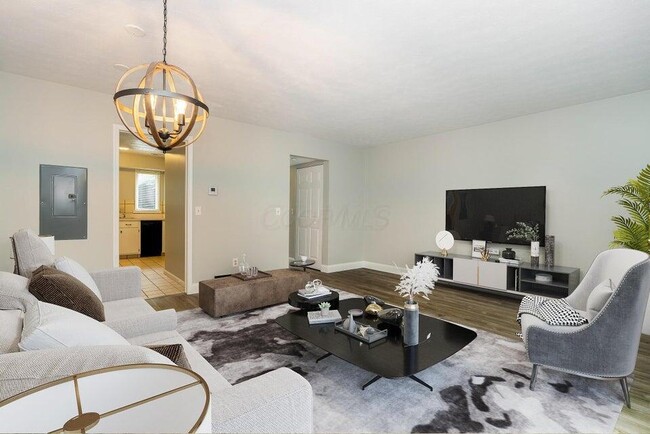Building Photo - 2806 Downing Way