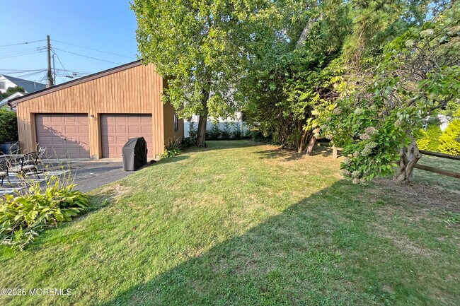 Building Photo - 416 Salem Ave