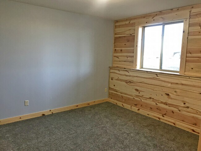 Building Photo - Guptill Apartments at Misty Creek
