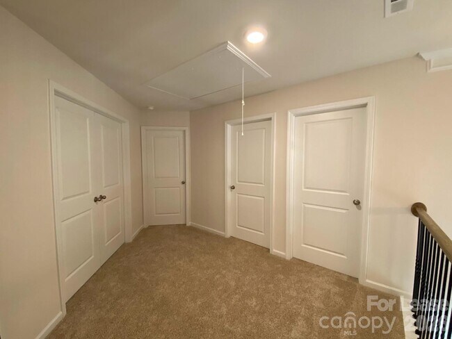 Building Photo - 2530 Napa Terrace