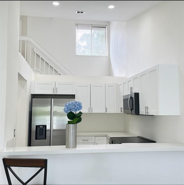 Building Photo - 9215 SW 141st Pl