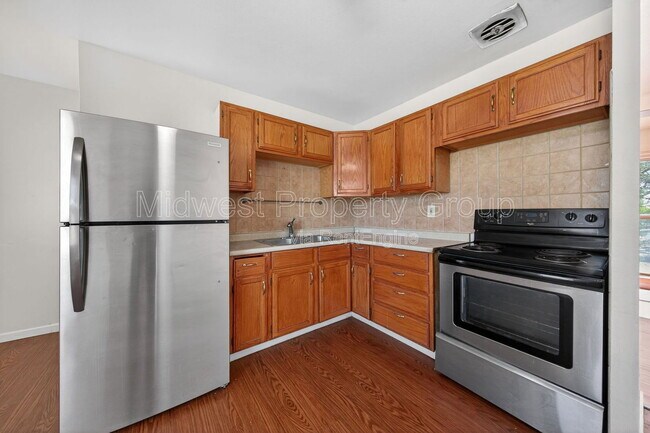 Building Photo - 12405 Pizarro Dr