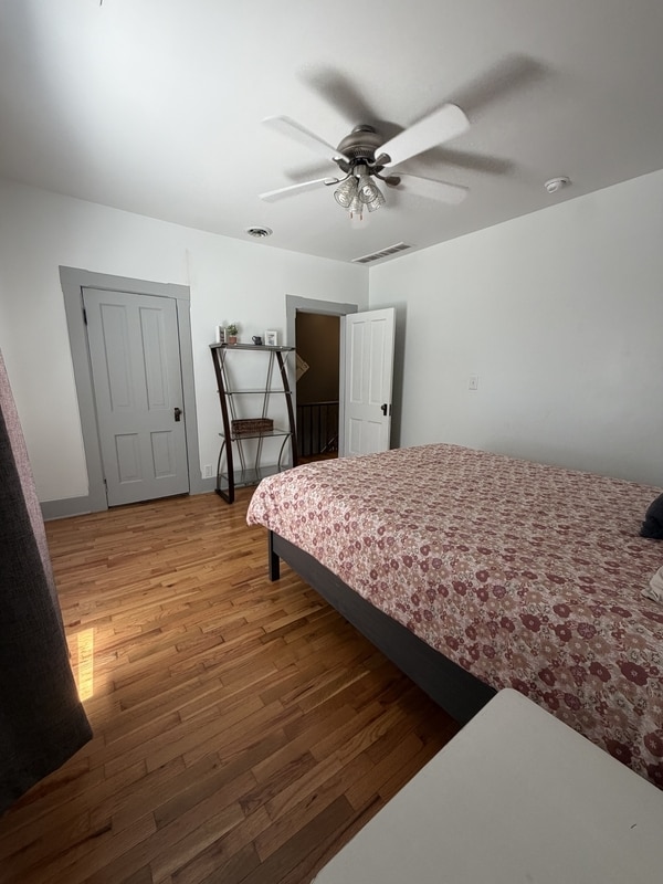 Building Photo - 845 Illinois St