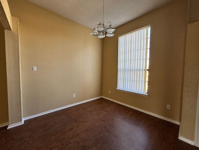 Building Photo - 3606 Rainforest Ln