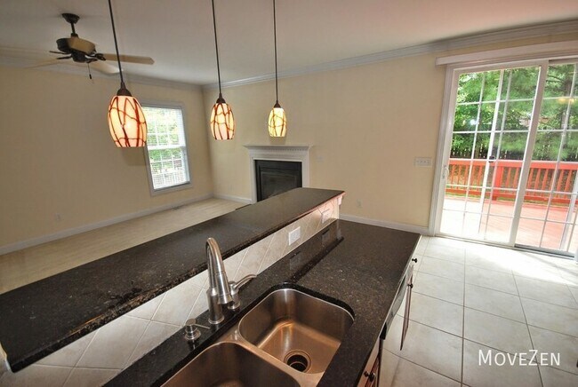 Building Photo - 414 Longford Ct