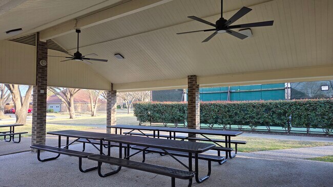 Building Photo - 3813 Arizona Pl