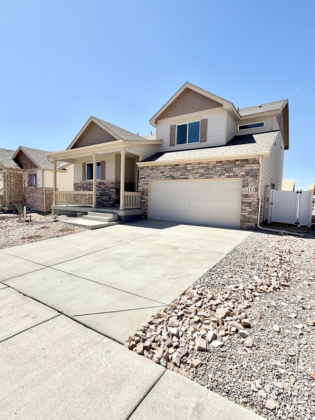 Building Photo - 2392 Jasmine Ln