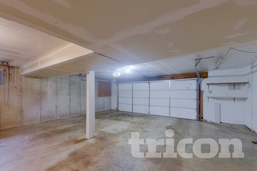 Building Photo - 1563 Park Ridge Ln