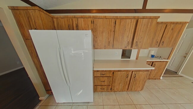 Building Photo - 12957 Canterbury Dr